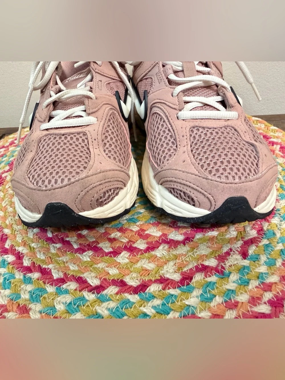 Nike V5 RNR Women's Particle Pink/Black/Ivory Mesh Athletic Sneakers 8.5m - Picture 4 of 12